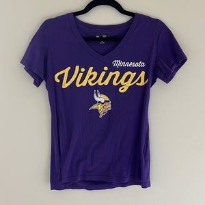 NFL Team Apparel Minnesota Viking T-Shirt